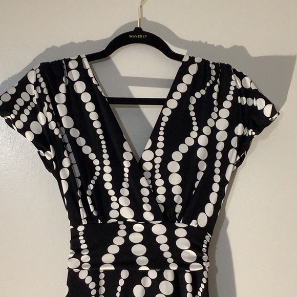 Roulette Women Polka Dot Dress - Picture 3 of 8